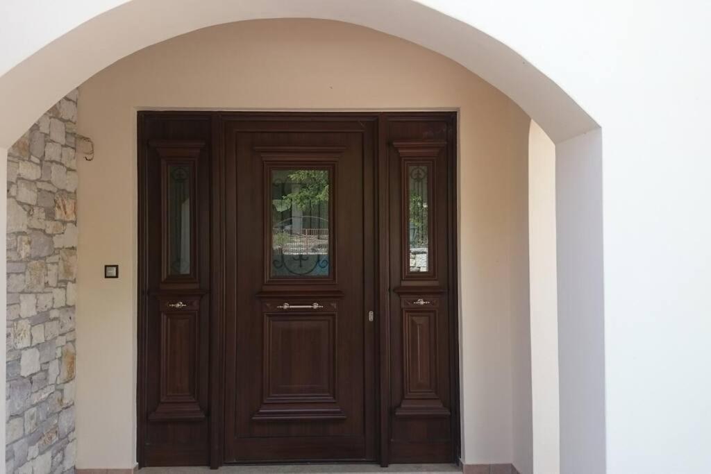 Villa Ria Kalawrita Zewnętrze zdjęcie