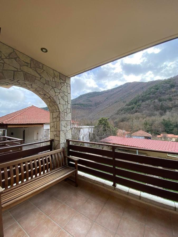 Villa Ria Kalawrita Zewnętrze zdjęcie
